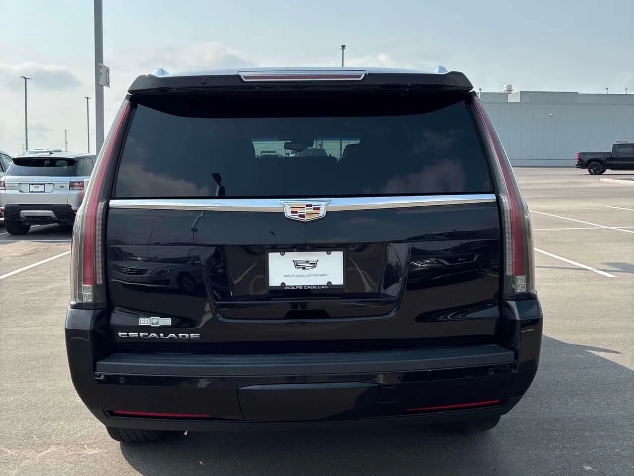 Cadillac Escalade Premium Luxury | CARFAX | АВТОКРЕДИТ , снимка 5 - Автомобили и джипове - 55631024