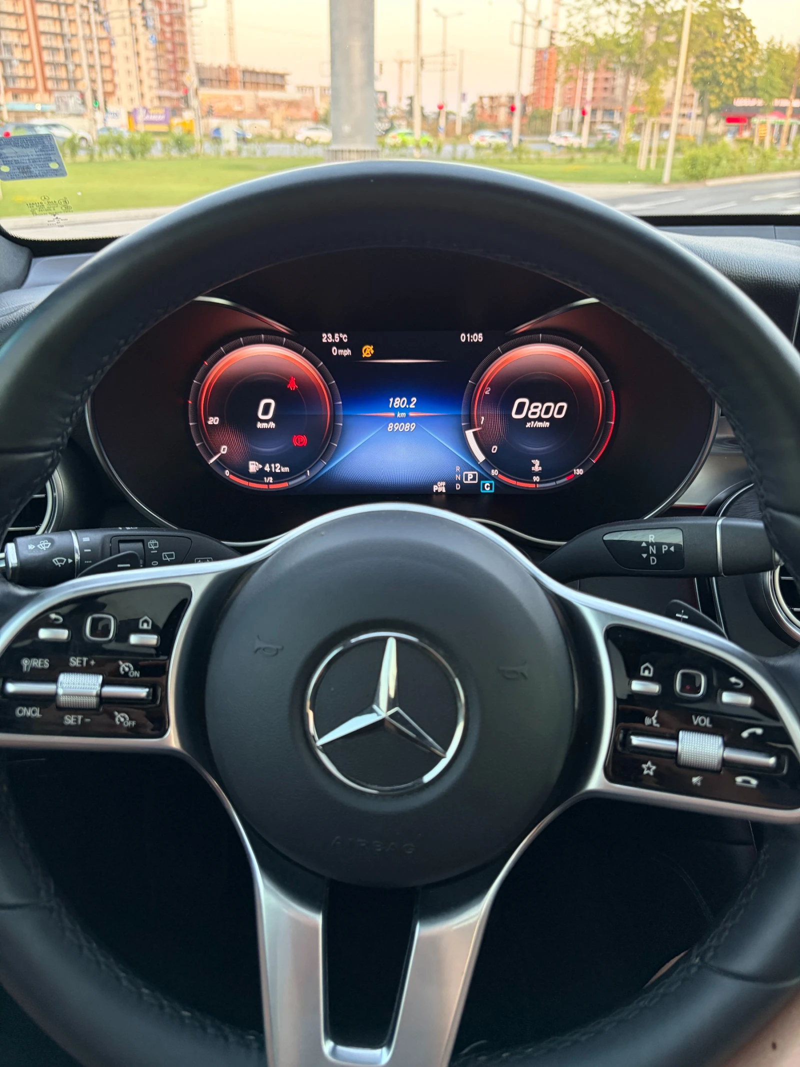 Mercedes-Benz GLC 300 4MATIC | AMG | NIGHT PACK | PANORAMA | BURMESTER, снимка 9 - Автомобили и джипове - 55650420