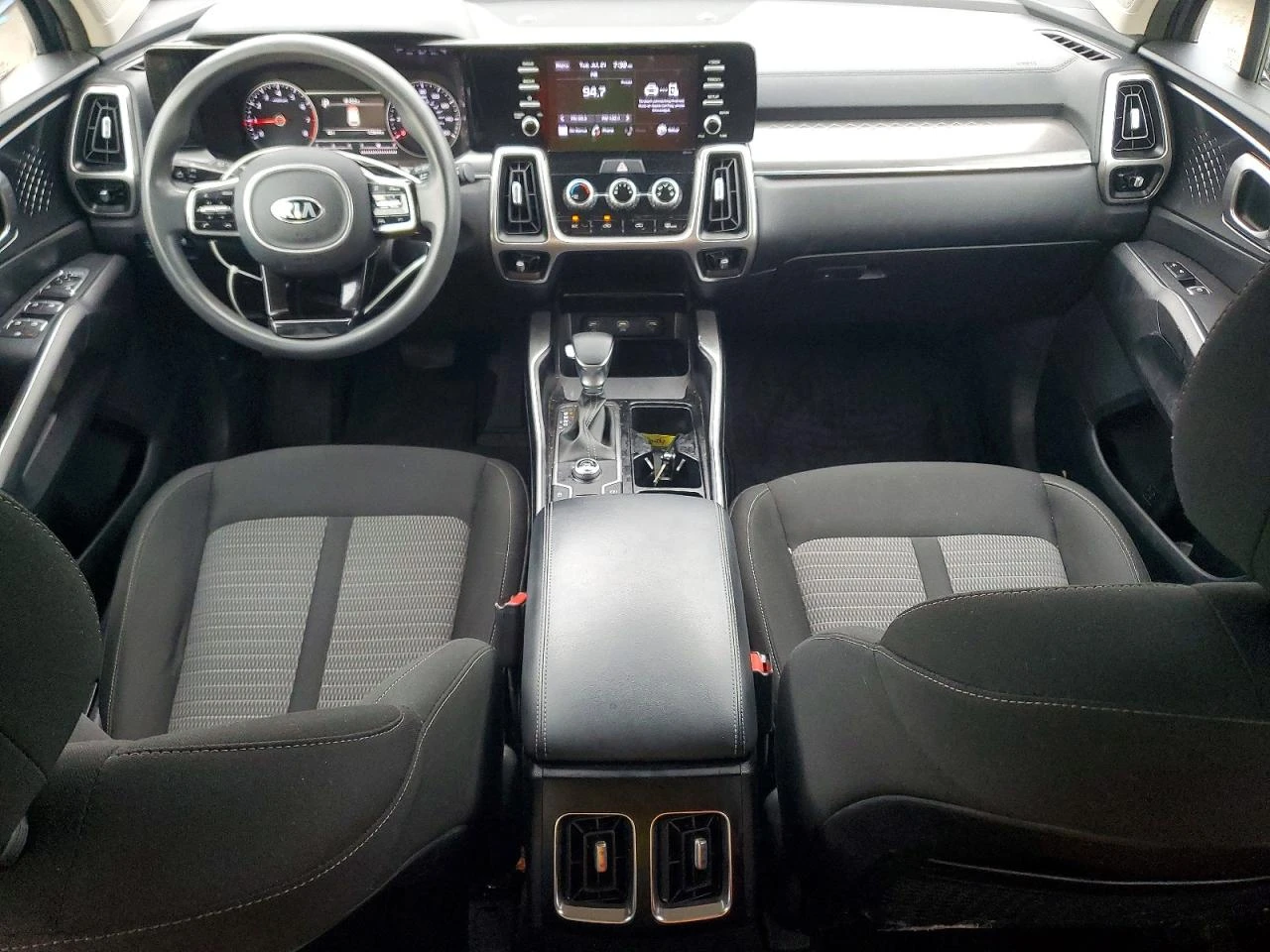 Kia Sorento, снимка 8 - Автомобили и джипове - 55995475