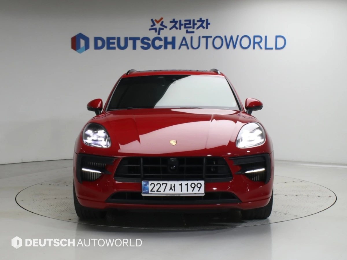 Porsche Macan GTS* ЕЛ. БАГАЖНИК* ПОДГРЕВ ВОЛАН* ЛЮК* КРАЙНА ЦЕНА, снимка 3 - Автомобили и джипове - 56187000