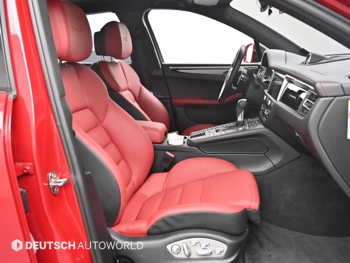 Porsche Macan GTS* ЕЛ. БАГАЖНИК* ПОДГРЕВ ВОЛАН* ЛЮК* КРАЙНА ЦЕНА, снимка 10 - Автомобили и джипове - 56187000