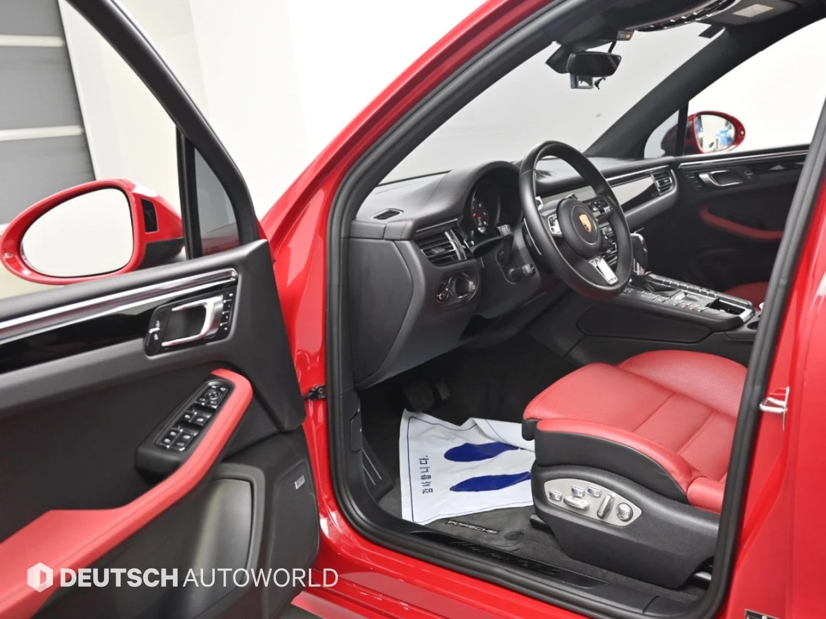Porsche Macan GTS* ЕЛ. БАГАЖНИК* ПОДГРЕВ ВОЛАН* ЛЮК* КРАЙНА ЦЕНА, снимка 11 - Автомобили и джипове - 56187000