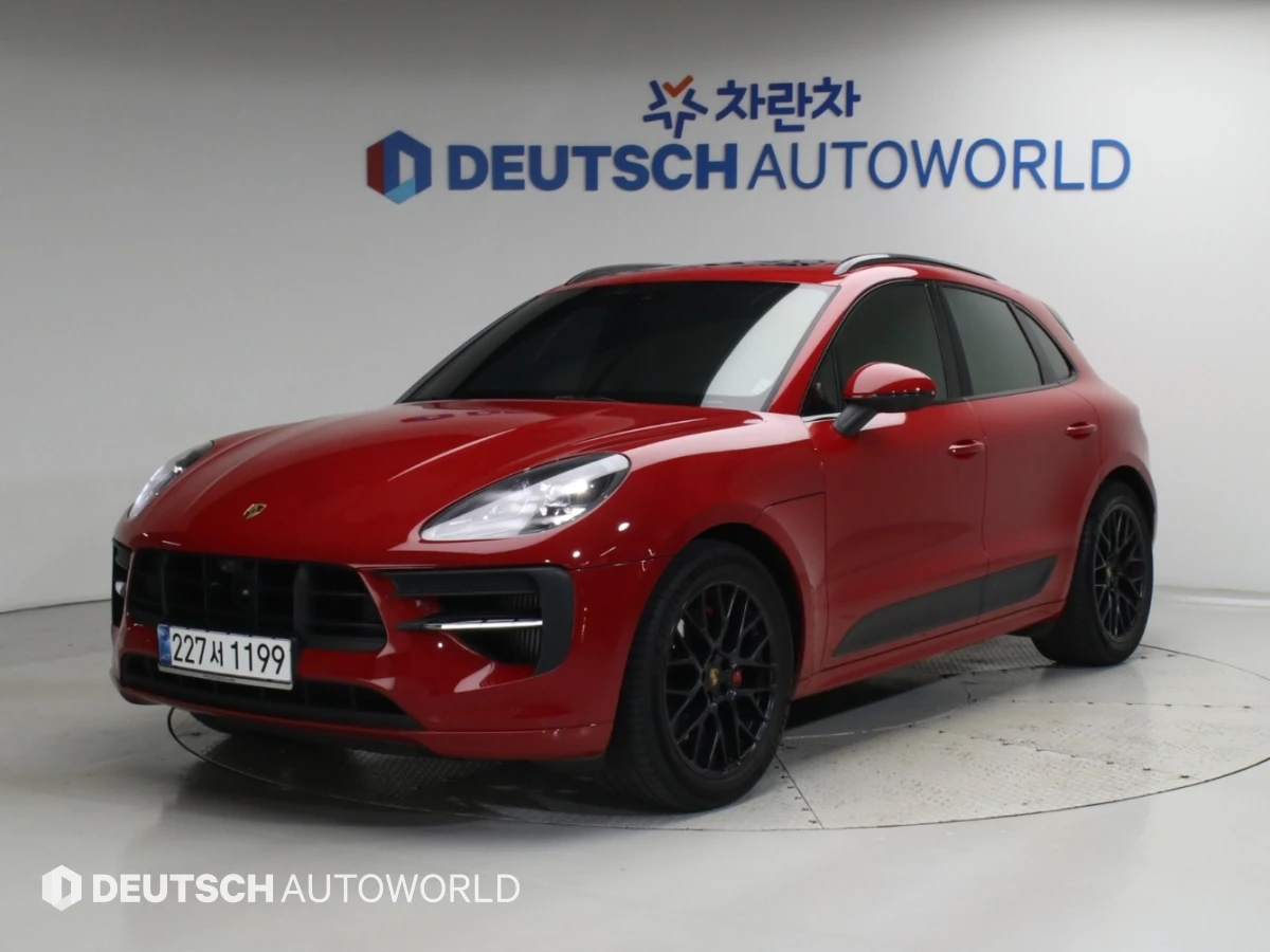 Porsche Macan GTS* ЕЛ. БАГАЖНИК* ПОДГРЕВ ВОЛАН* ЛЮК* КРАЙНА ЦЕНА