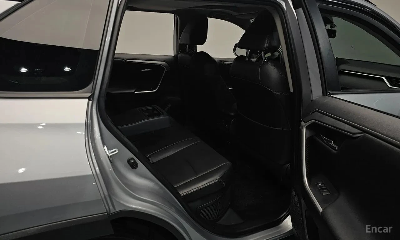 Toyota Rav4 * 2.5 4WD Hybrid * , снимка 12 - Автомобили и джипове - 56735021