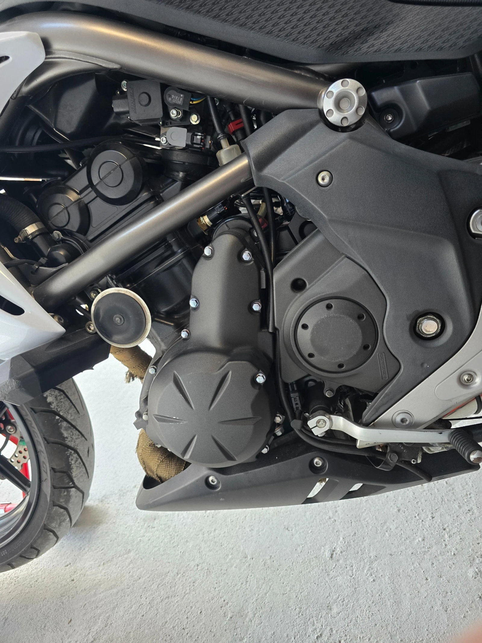 Kawasaki ER 6N, снимка 11 - Мотоциклети и мототехника - 53711077