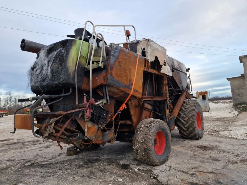 Комбайн Claas 600, снимка 4 - Селскостопанска техника - 40681010