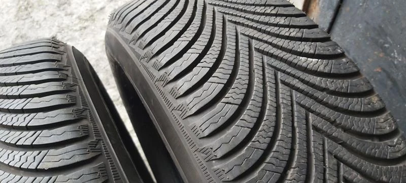 Гуми Зимни 215/65R16, снимка 4 - Гуми и джанти - 32571672