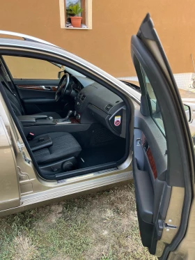 Mercedes-Benz C 350 CDI 4MATIC, снимка 16