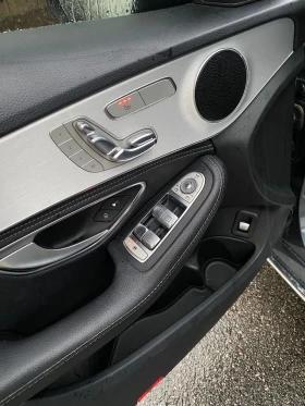 Mercedes-Benz C 300 4 Matic, снимка 11