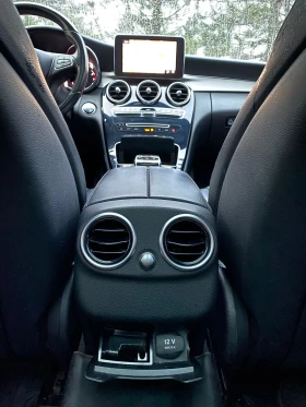 Mercedes-Benz C 300 4 Matic, снимка 12