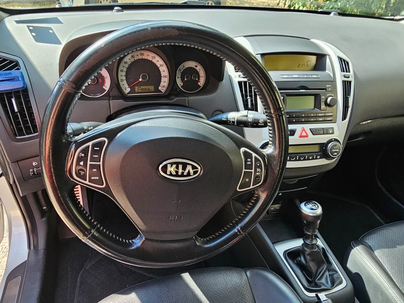 Kia Ceed 2.0 CRDI, снимка 7 - Автомобили и джипове - 47755385