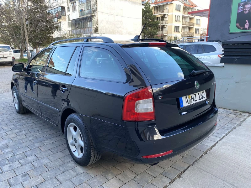 Skoda Octavia 2.0TDI/ТЕГЛИЧ/АВТОПИЛОТ/СЕРВ.ИСТОРИЯ, снимка 5 - Автомобили и джипове - 47853878