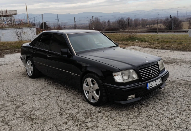 Mercedes-Benz 124 200Е Amg пакет, снимка 1 - Автомобили и джипове - 48787832