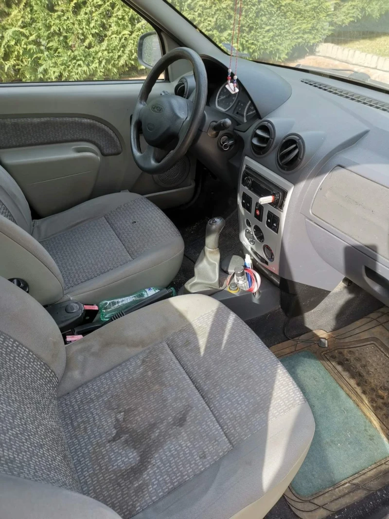 Dacia Logan, снимка 7 - Автомобили и джипове - 49690257
