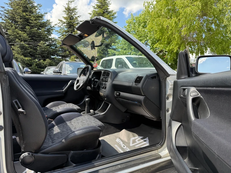 VW Golf III 1.6i Cabrio  , снимка 9 - Автомобили и джипове - 50390301