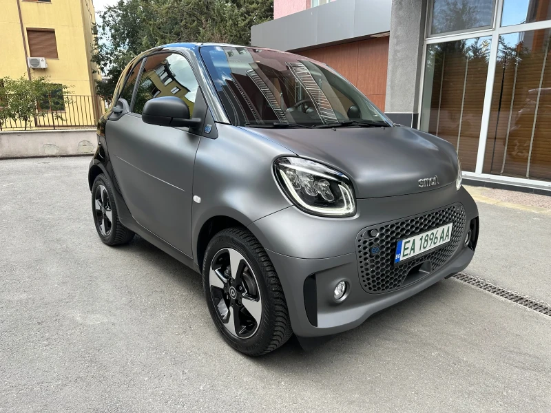 Smart Fortwo EQ, Exclusive, Camera, Apple carplay, Panorama, Ma, снимка 2 - Автомобили и джипове - 52543002