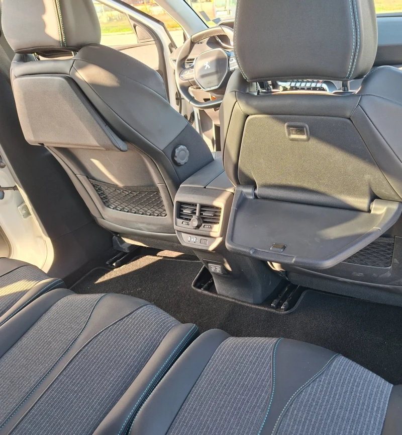 Peugeot 5008 Allure Pack, снимка 11 - Автомобили и джипове - 52712352