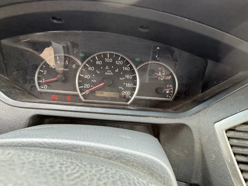 Kia Carens 2.0, снимка 5 - Автомобили и джипове - 52838886