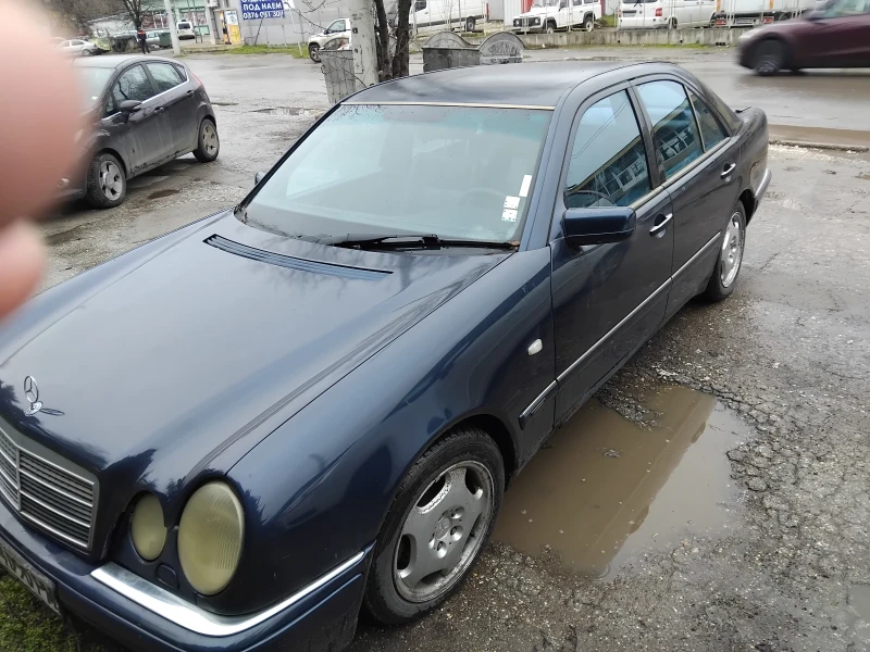 Mercedes-Benz E 200 W210, снимка 3 - Автомобили и джипове - 53556235