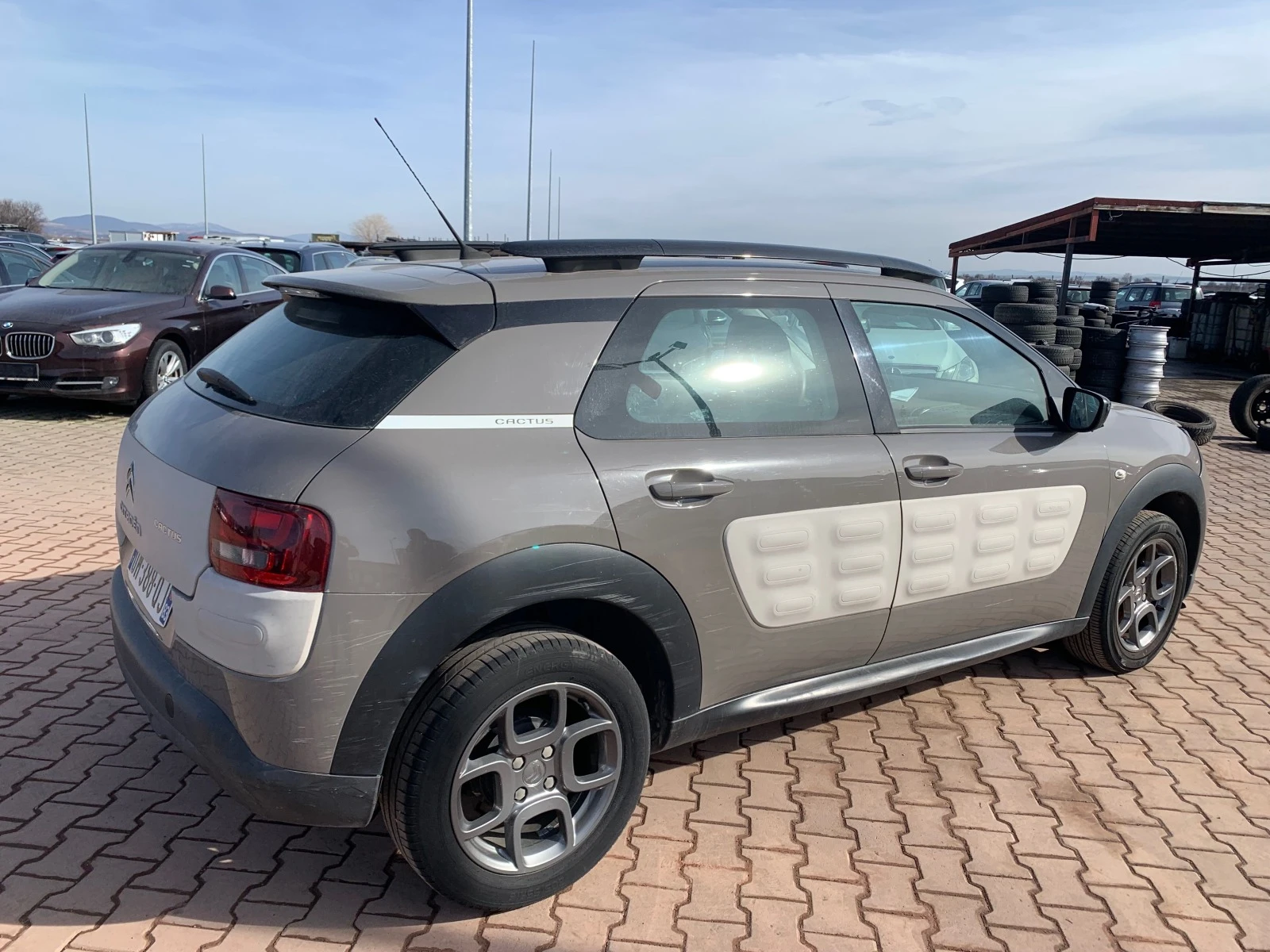 Citroen C4 Cactus 1.2/82hp - изображение 3