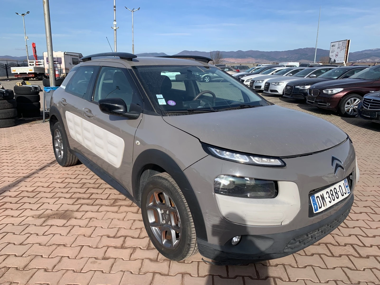 Citroen C4 Cactus 1.2/82hp - изображение 2