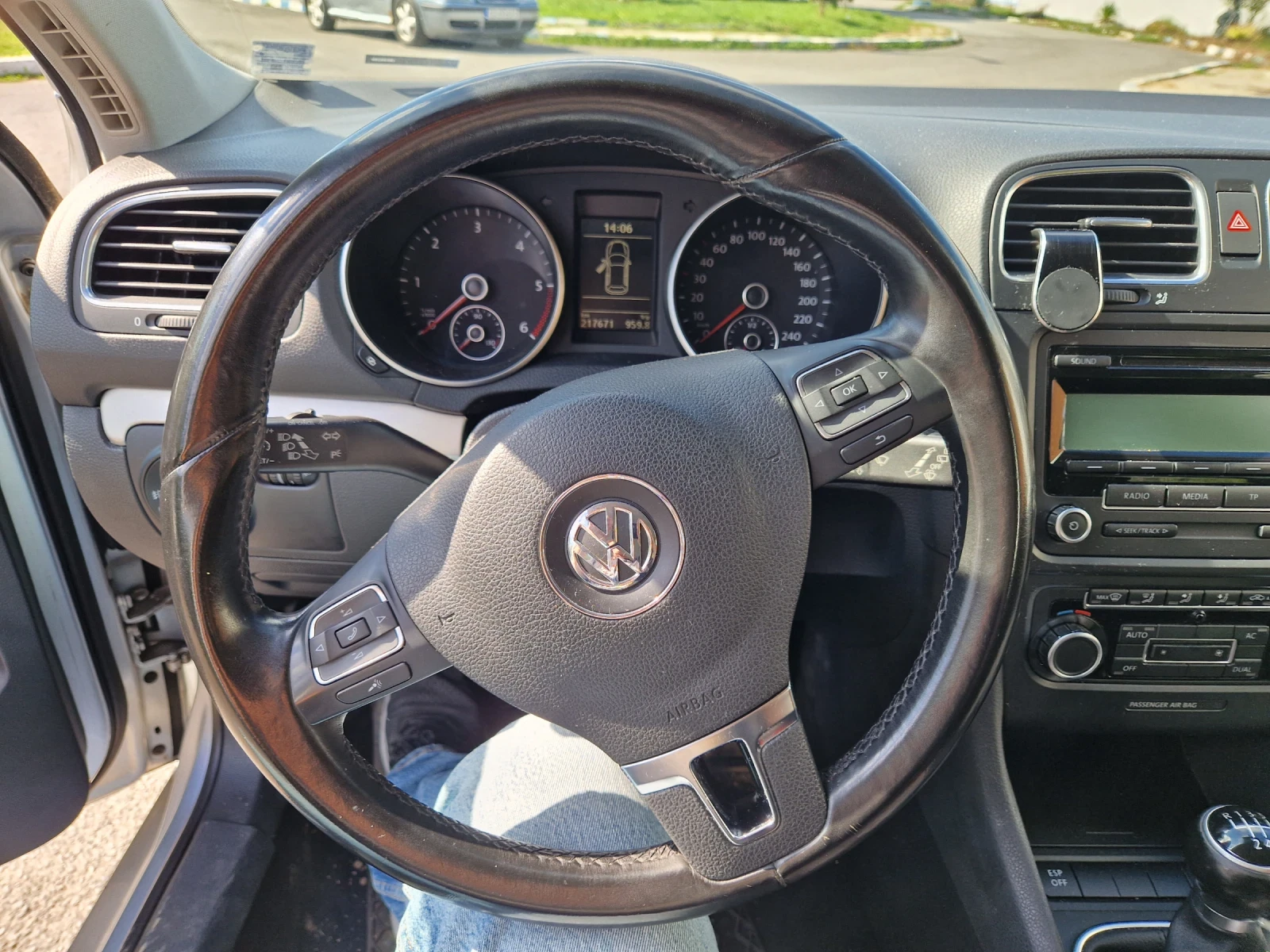 VW Golf Variant 2.0 TDI HIGHLINE - изображение 7