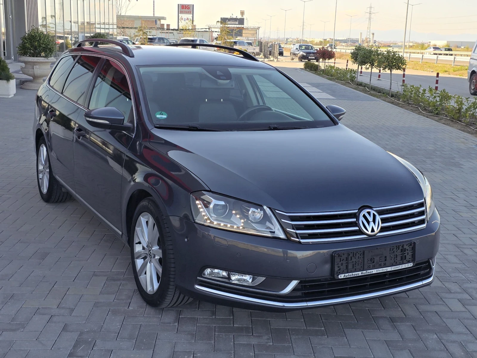 VW Passat 2.0TDi/AVTOMAT/NAVI/KAMERA/FULL - изображение 3