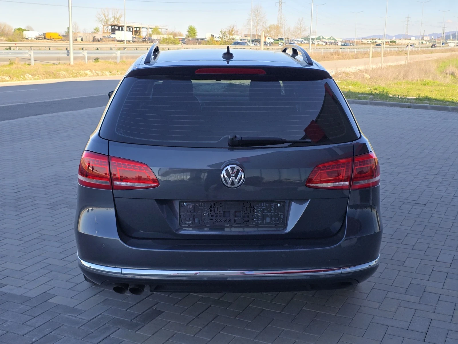 VW Passat 2.0TDi/AVTOMAT/NAVI/KAMERA/FULL - изображение 5