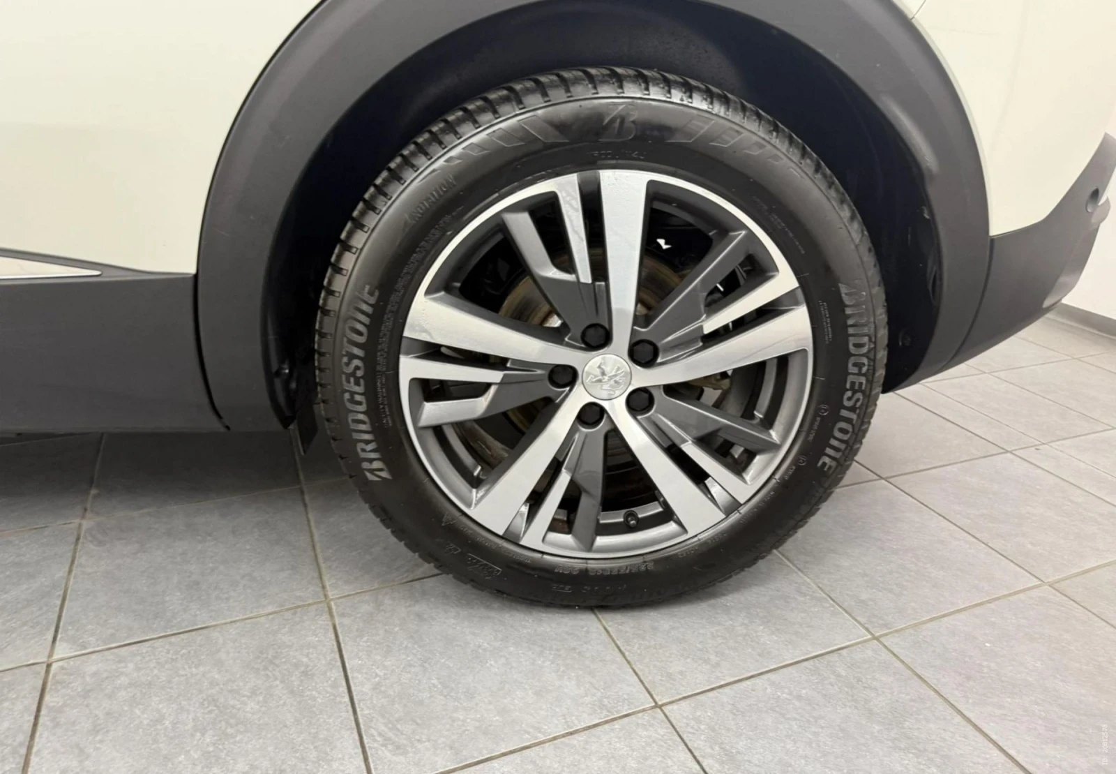 Peugeot 3008 1, 6 Plug- in Hybrid 225 Allure.Navi.Led - изображение 8