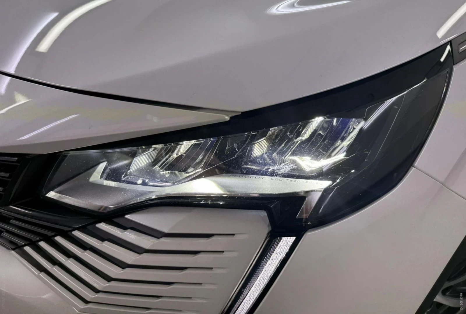 Peugeot 3008 1, 6 Plug- in Hybrid 225 Allure.Navi.Led - изображение 9
