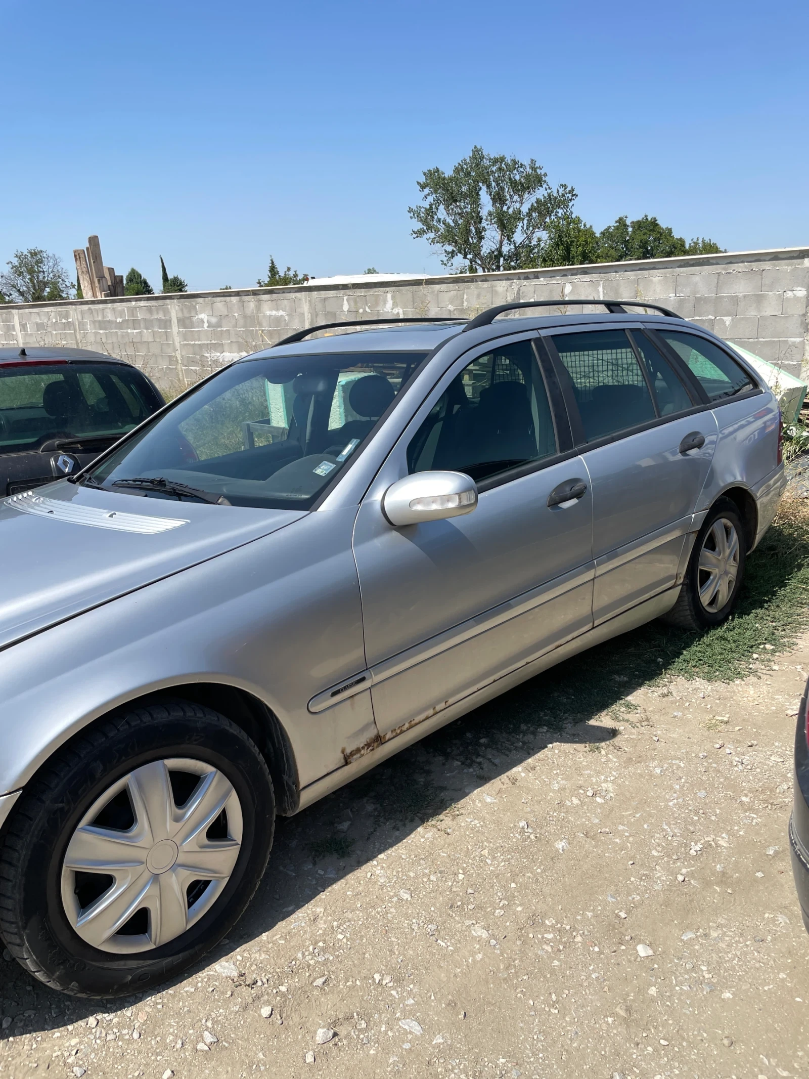 Mercedes-Benz C 220 цял за части - изображение 3