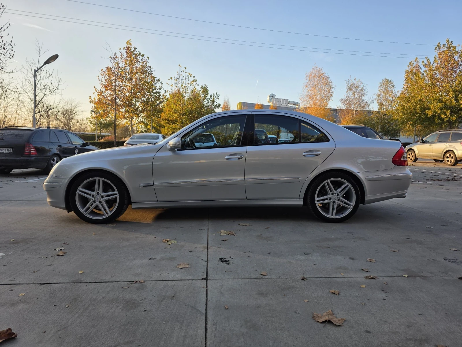 Mercedes-Benz E 350 3, 0CDI-224kc EVO Avantgarde 90 хил км - изображение 2