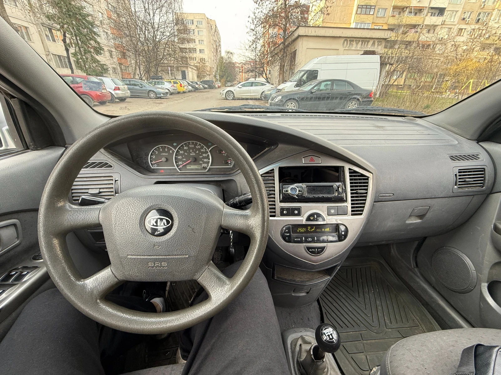 Kia Carens 2.0 - изображение 8