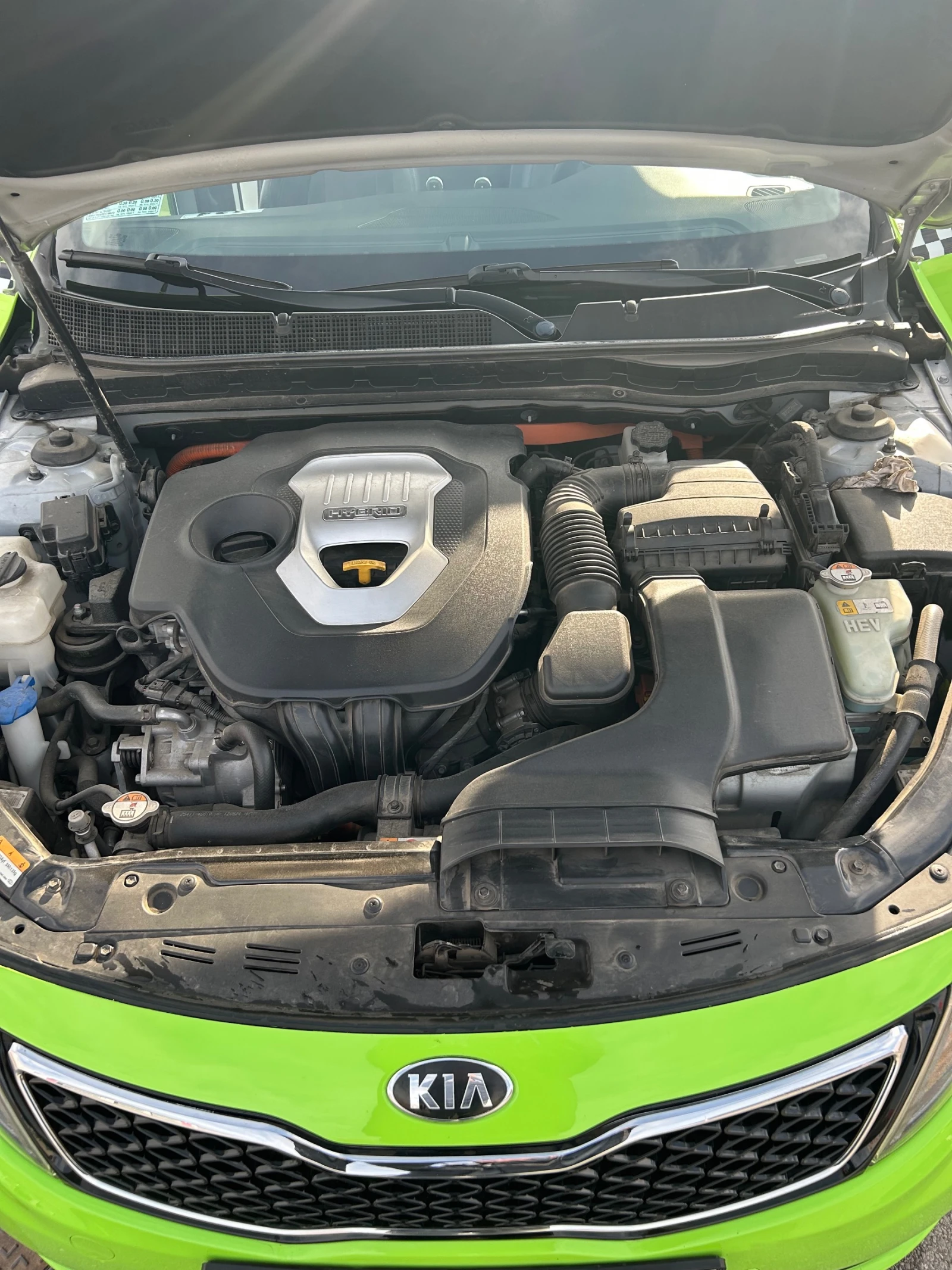 Kia Optima 2.0 HYBRID - изображение 8