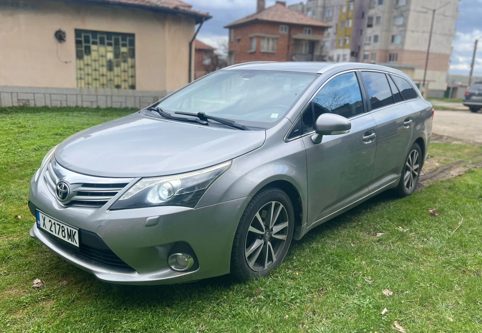 Toyota Avensis 2.2 D4D 150 K.C - изображение 2