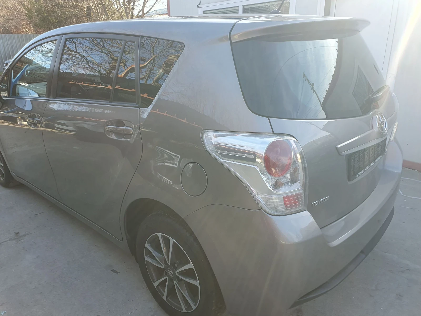 Toyota Verso 1.6 D4D NAVI 6skr. KAMERA PANORAMA PODGREV, снимка 7 - Автомобили и джипове - 53781833