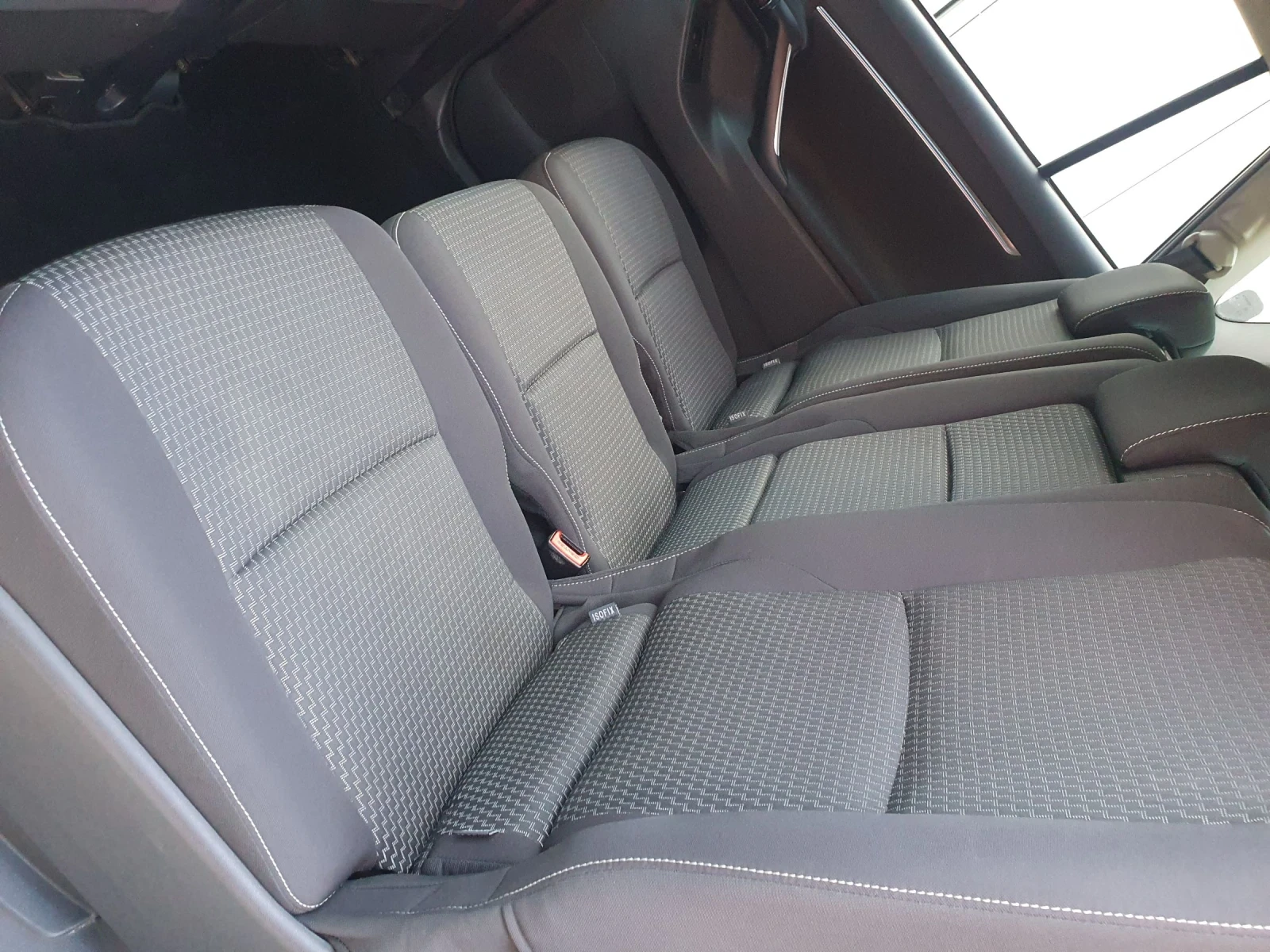 Toyota Verso 1.6 D4D NAVI 6skr. KAMERA PANORAMA PODGREV, снимка 11 - Автомобили и джипове - 53781833