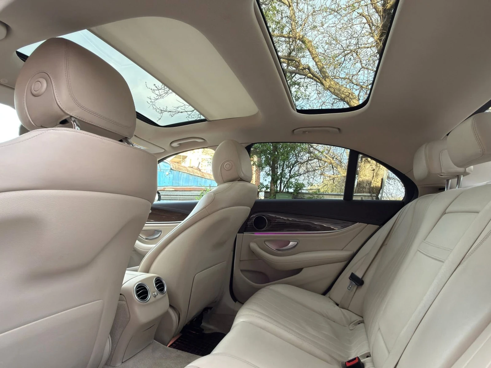 Mercedes-Benz E 220 ТОП СЪСТОЯНИЕ, снимка 10 - Автомобили и джипове - 54194816