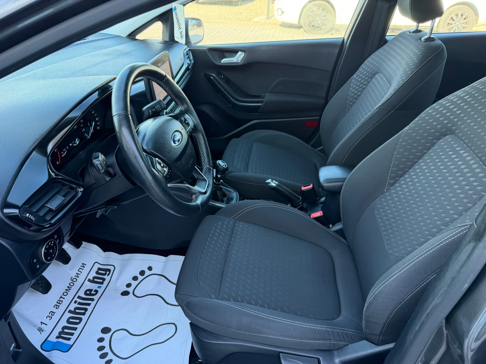 Ford Fiesta 1.5d/85hp/NAVI/Titanium/CANERA/ | Mobile.bg � ����������� 14