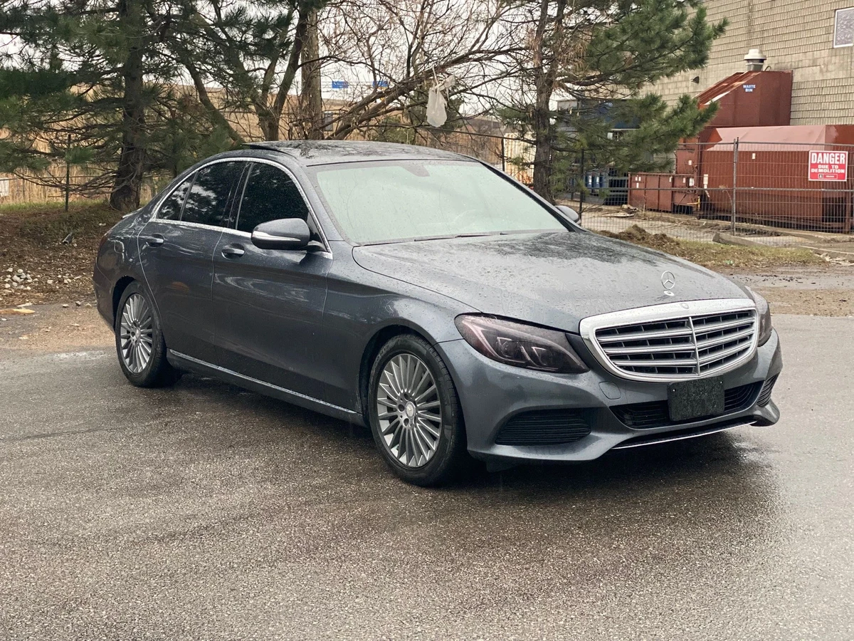 Mercedes-Benz C 300 4 Matic, снимка 3 - Автомобили и джипове - 54387295
