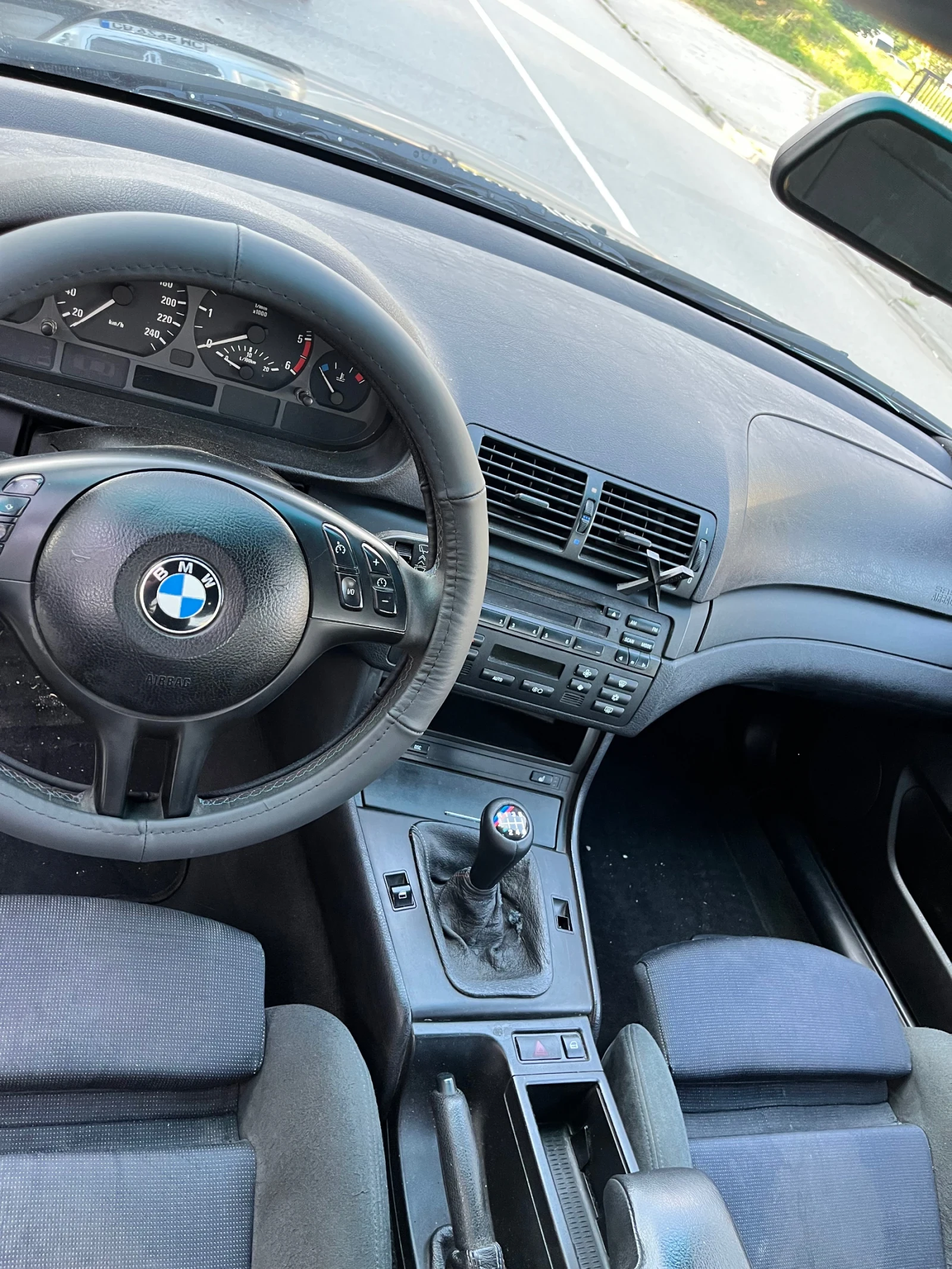 BMW 320 M-pack , снимка 4 - Автомобили и джипове - 54695450