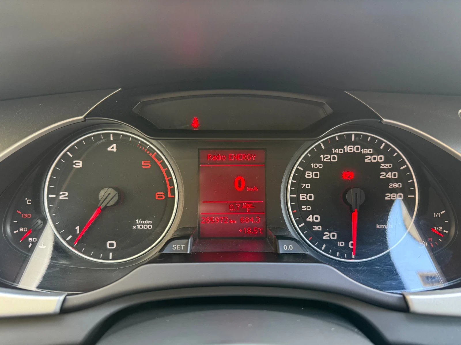 Audi A4, снимка 13 - Автомобили и джипове - 54902046