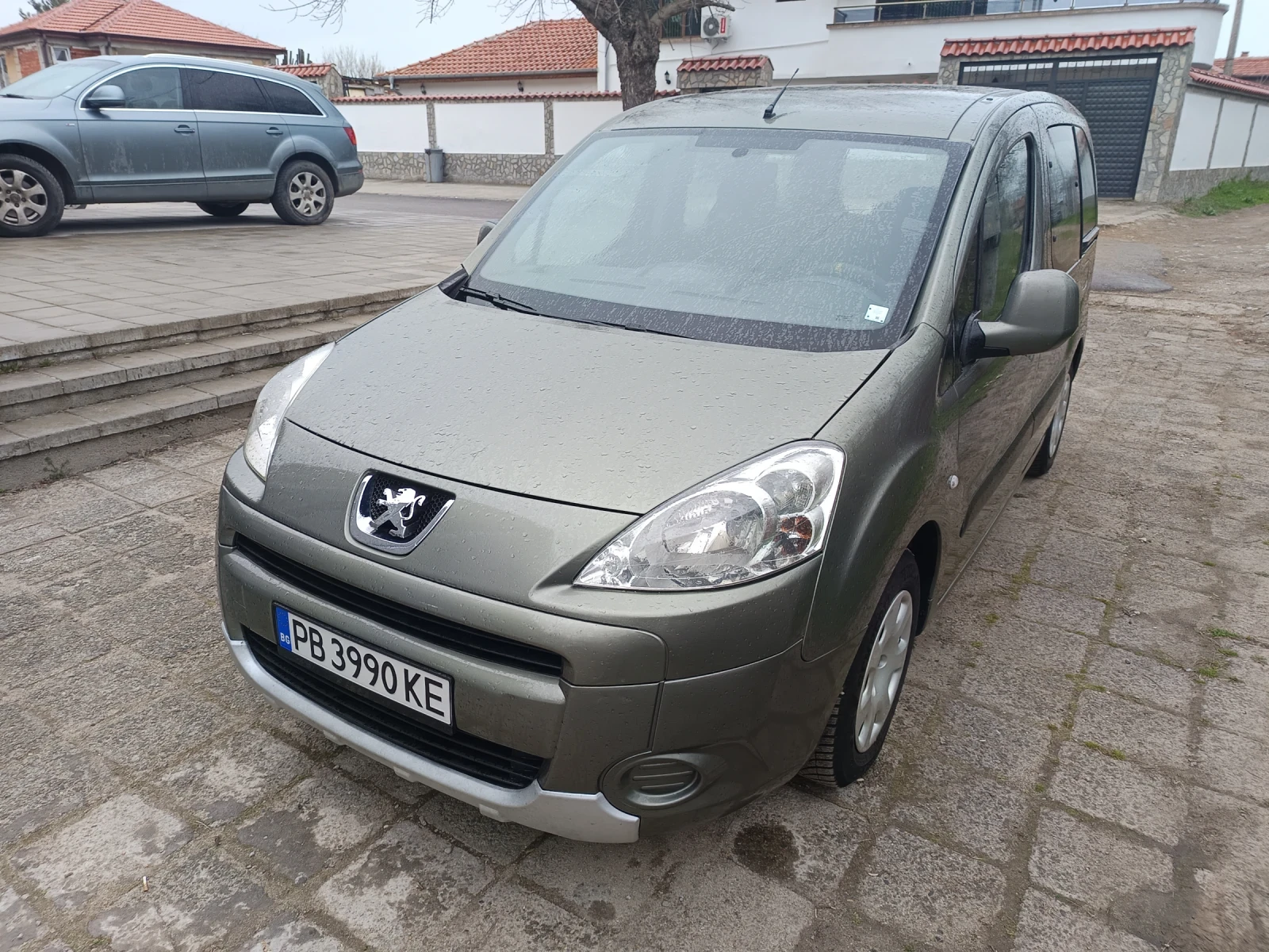 Peugeot Partner 1.6i Tepee, снимка 6 - Автомобили и джипове - 55186105