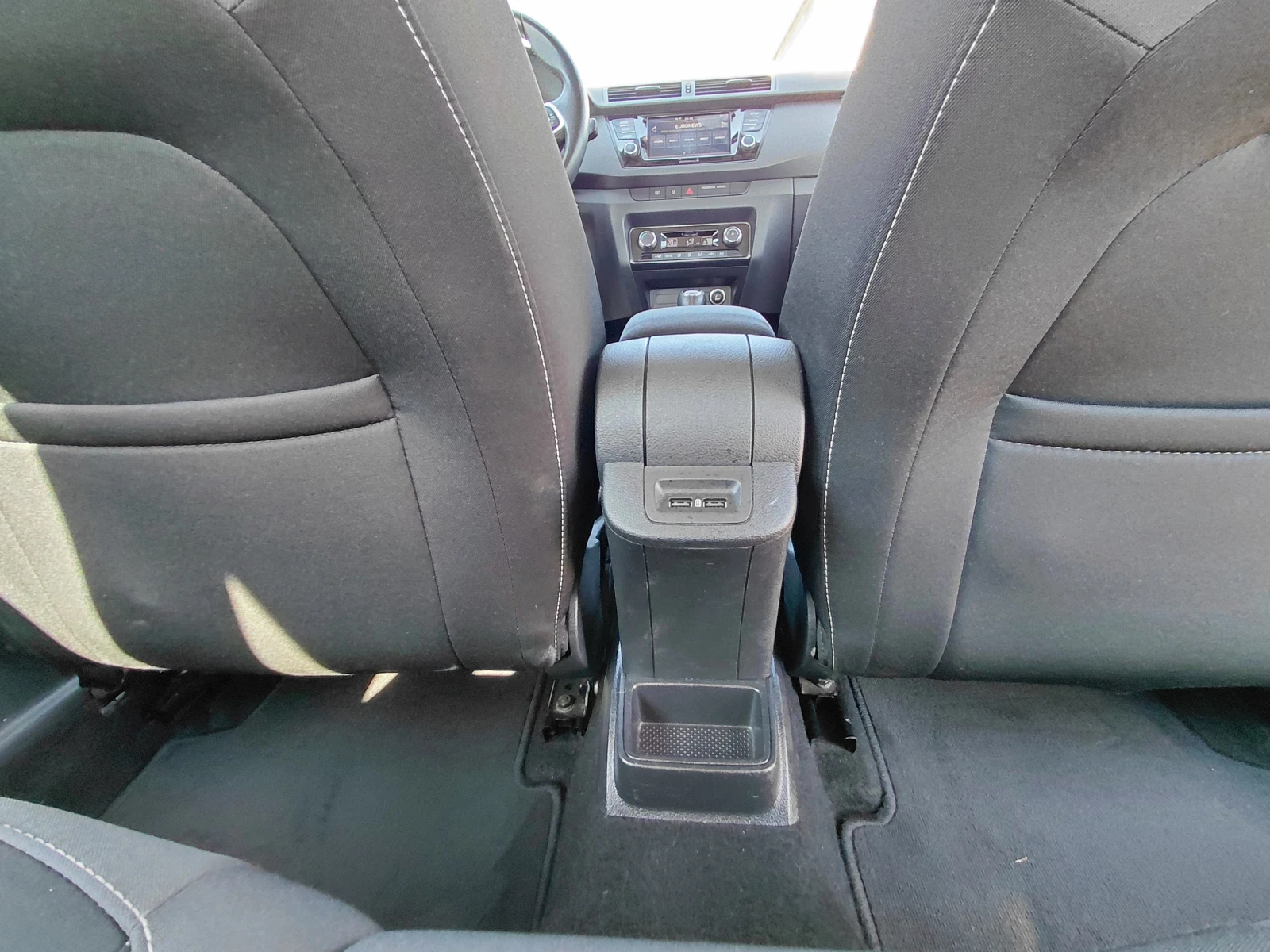 Skoda Fabia 1.0TSi/95k.c./Business / DSG, снимка 15 - Автомобили и джипове - 55294094