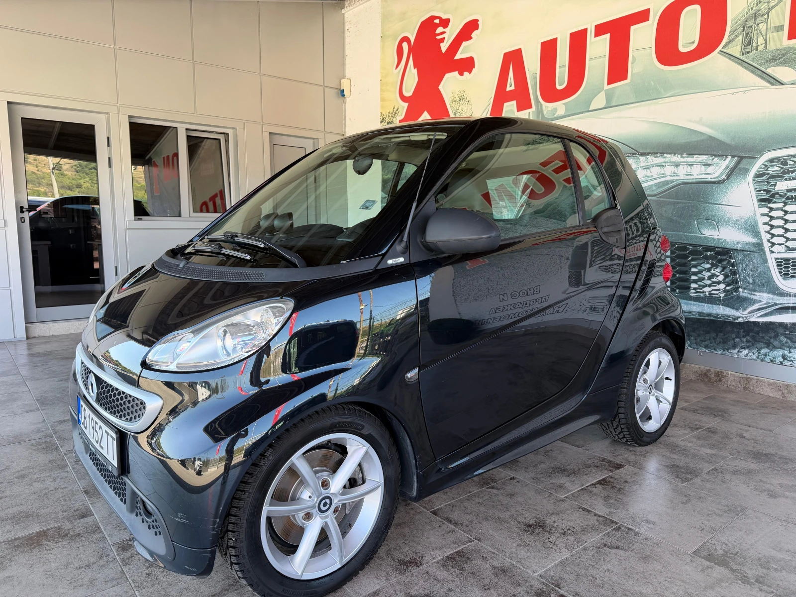 Smart Fortwo SMART FORTWO MHD AVTOMAT KLIMATIK PANORAMA TOP, снимка 3 - Автомобили и джипове - 55485874