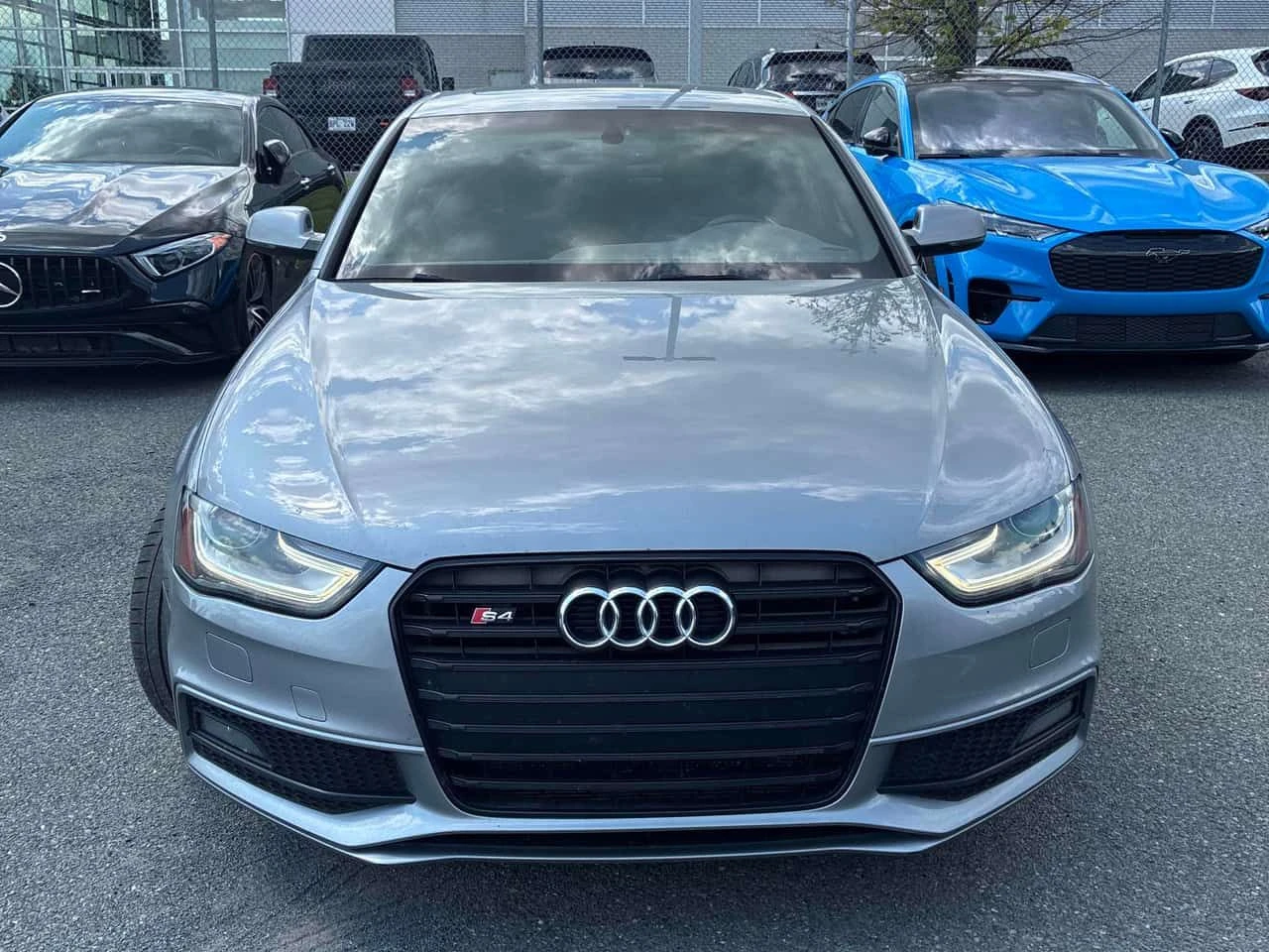 Audi S4 Technik plus * АВТОКРЕДИТ БЕЗ ПЪРВОНАЧАЛНА ВНОСКА, снимка 2 - Автомобили и джипове - 55651358