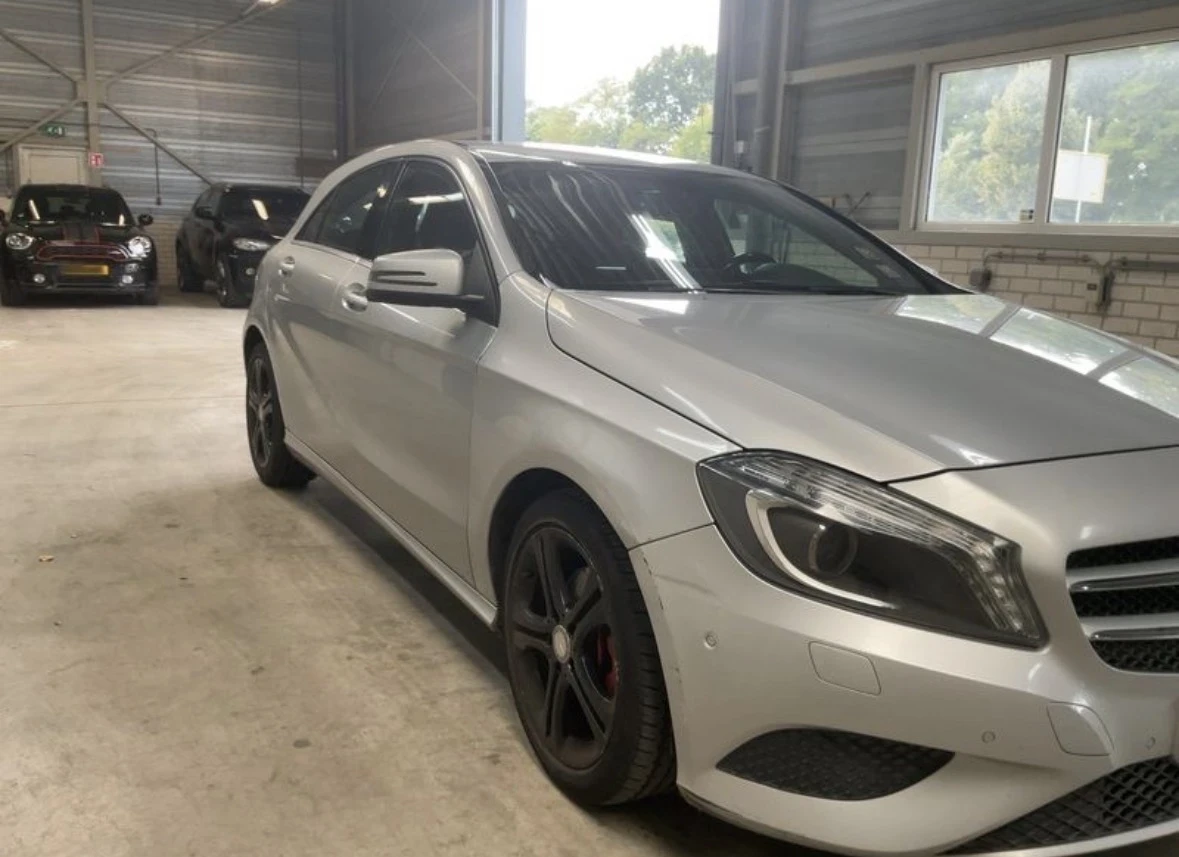 Mercedes-Benz A 180 BlueEfficiency URBAN Evro 6 , снимка 3 - Автомобили и джипове - 55835733