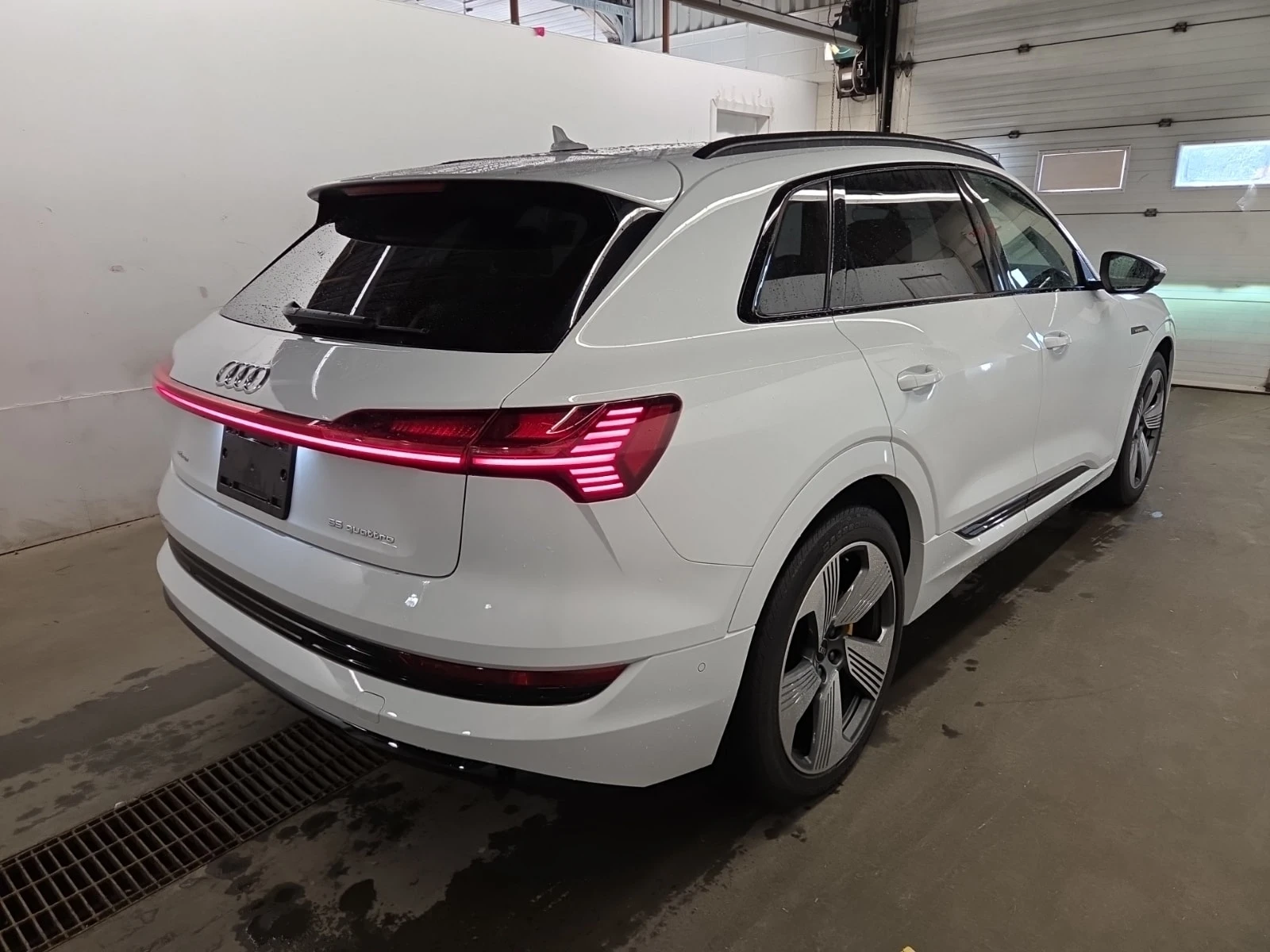 Audi E-Tron * TECHNIK * ���������* 360 ������*  | Mobile.bg � ����������� 3