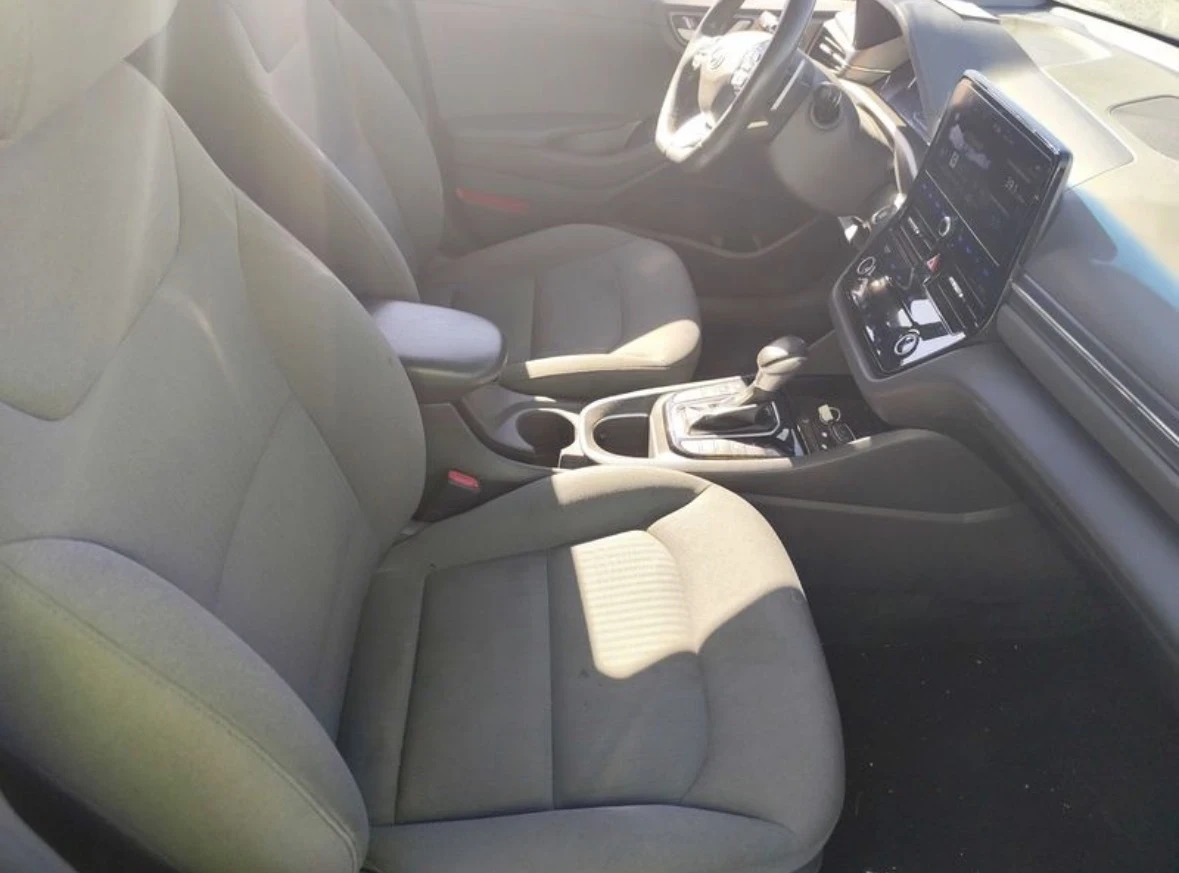 Hyundai Ioniq 1.6Hybrid , снимка 10 - Автомобили и джипове - 56265488