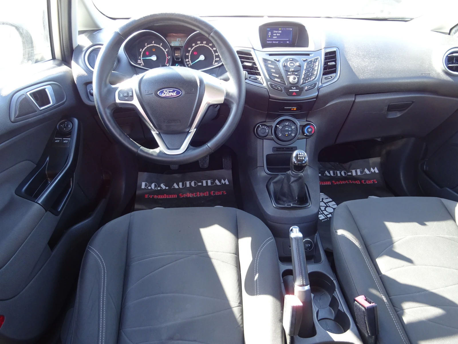 Ford Fiesta 1.4 Titanium GPL, снимка 12 - Автомобили и джипове - 56337699